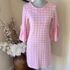 NWT Tyler Boe Pink Geometric Bell Sleeve Dress.  Size XS